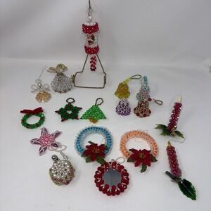 17 VTG Handmade Beaded Christmas Ornaments Wreath Angel Bells Drum Candles Read